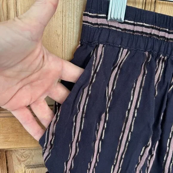 Anthropologie Women's XS‎ Navy Blue Gold Striped Shorts Tie Side Glitter Casual - Picture 3 of 4